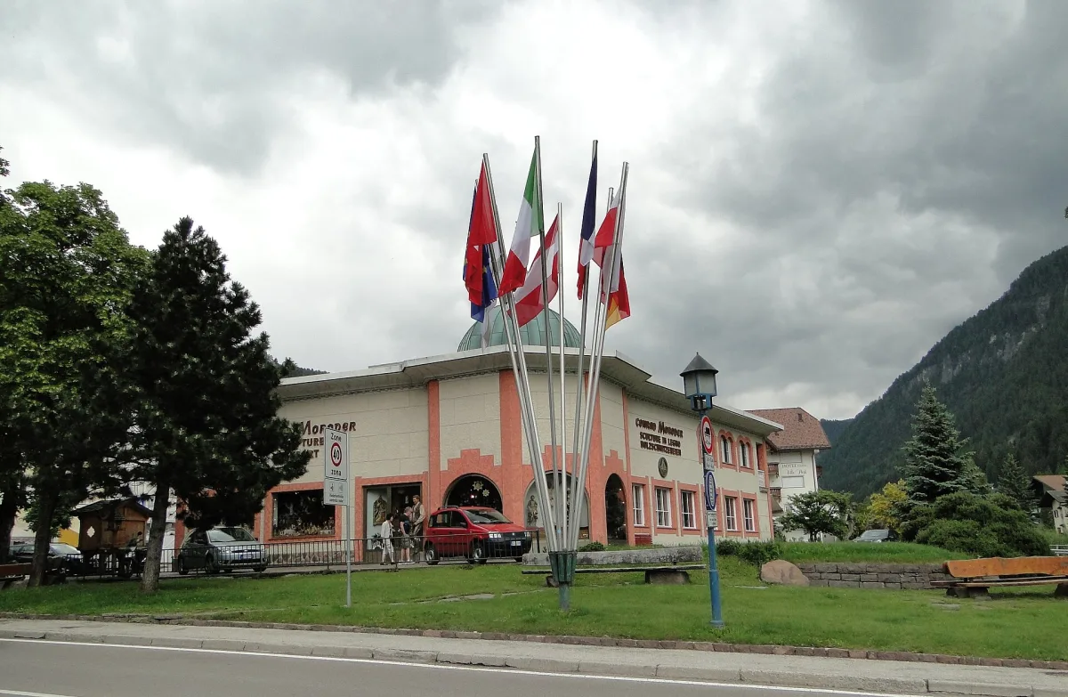 Tour culturale di Ortisei in un giorno: chiese, museo e storia locale